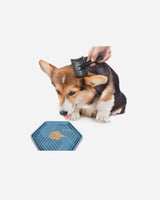 Afled hundens opmærksomhed med en slikkemåtte