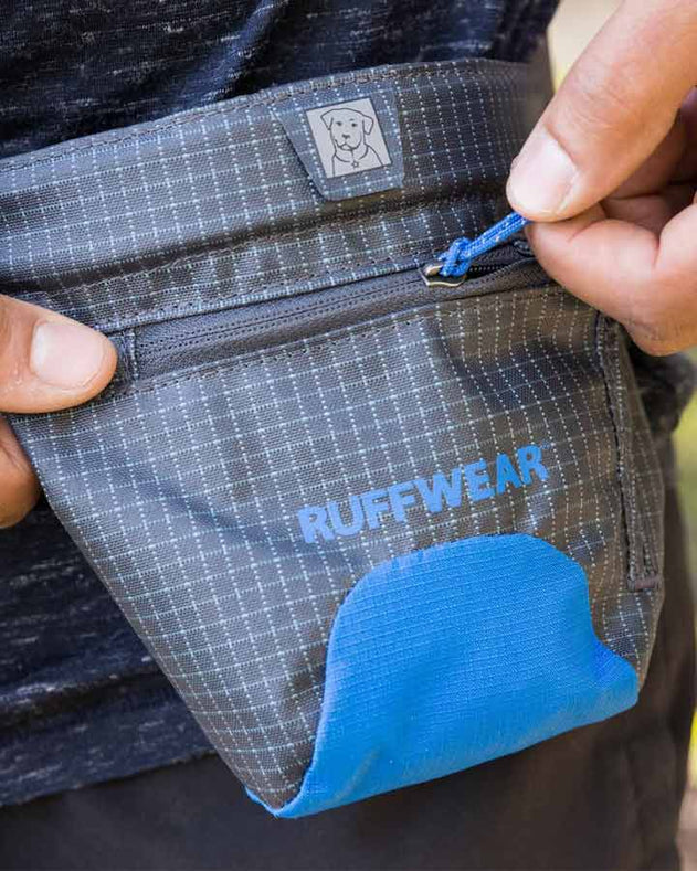 Godbidstaske fra Ruffwear Treat Trader