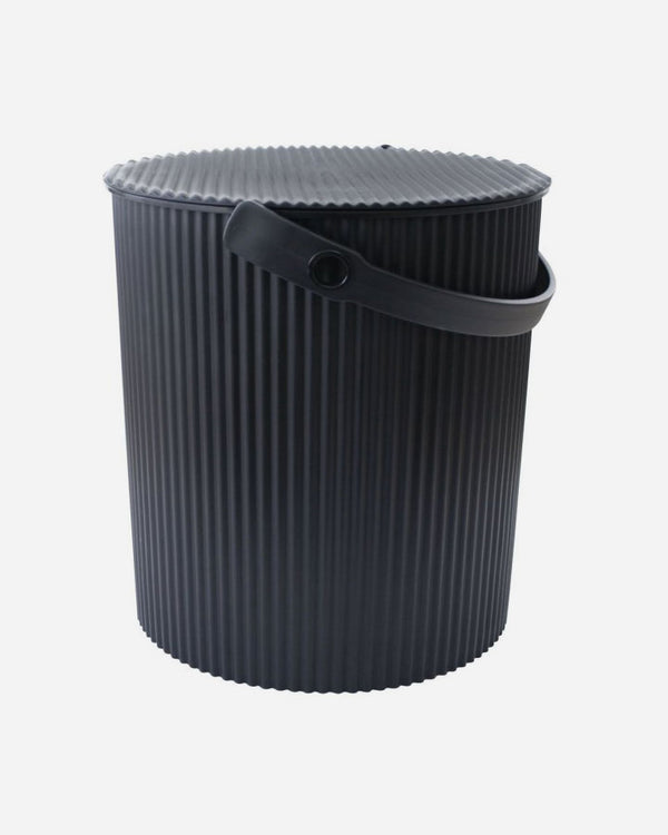 OMNIOUTIL BUCKET FRA HACHIMAN - Til foder eller Hjemmet - SORT - Petlux